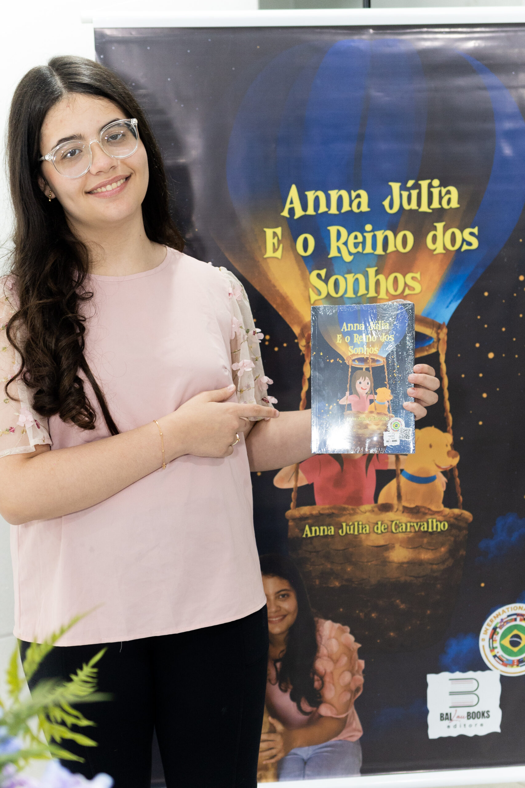 Anna Júlia de Carvalho, autora
